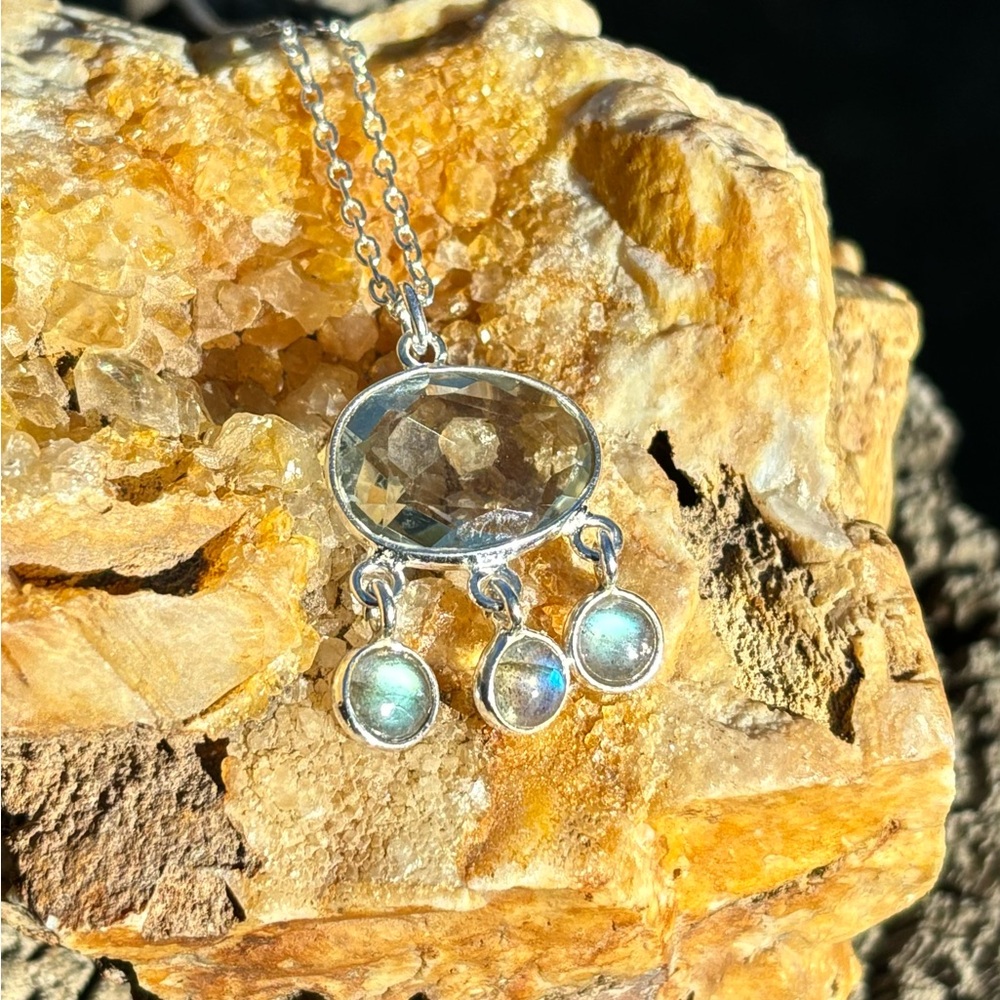 Green Amethyst & Labradorite Necklace - Picture 3 of 14